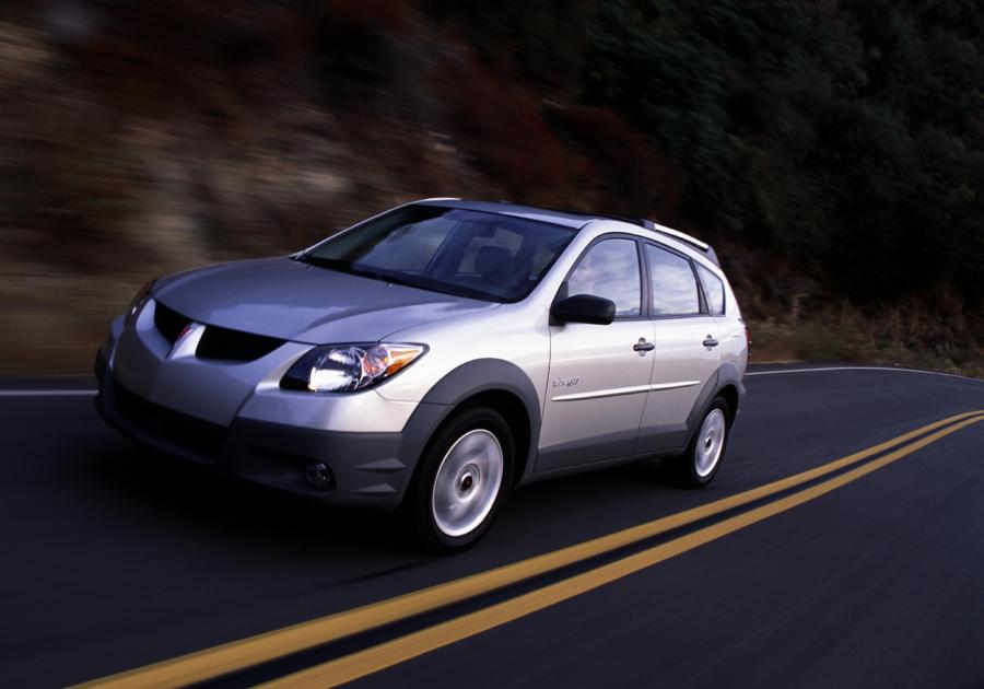  Pontiac Vibe GT 2003 года  (фото 16 из 34)